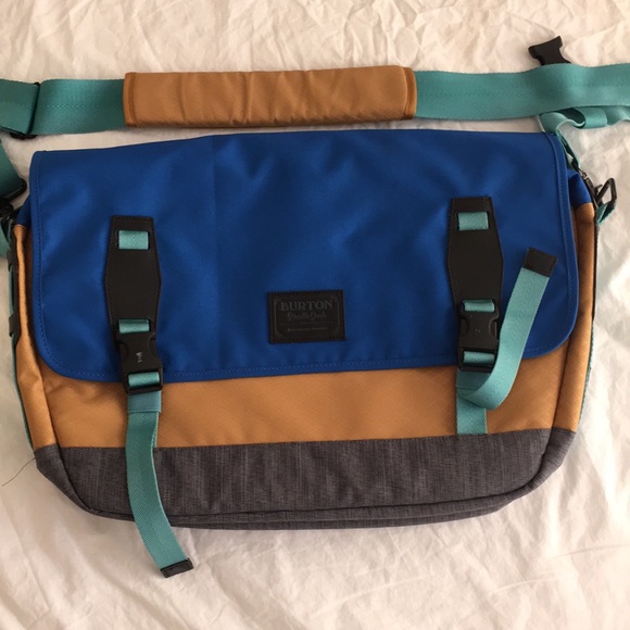 burton messenger bag